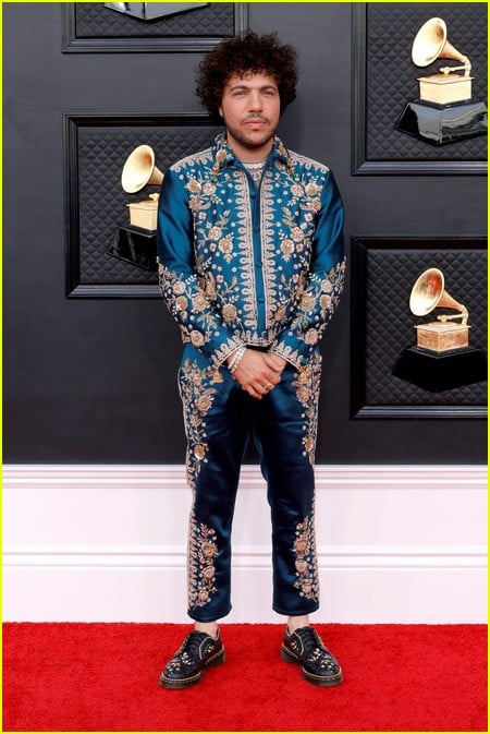 Benny Blanco on the Grammys 2022 red carpet