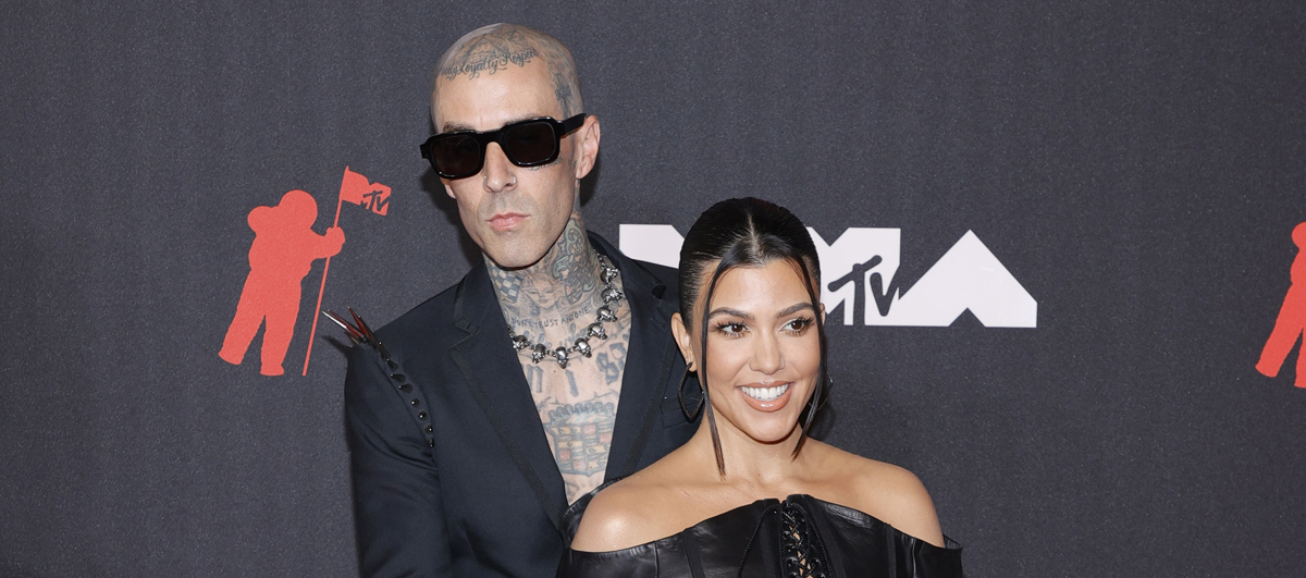 Kourtney Kardashian & Travis Barker's Wedding Confirmed By Las Vegas Chapel Owner – Details Revealed! | Kourtney Kardashian, Travis Barker - Vimarsana News