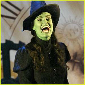 Idina Menzel Addresses the Possibility of Appearing in Upcoming 'Wicked' Movie