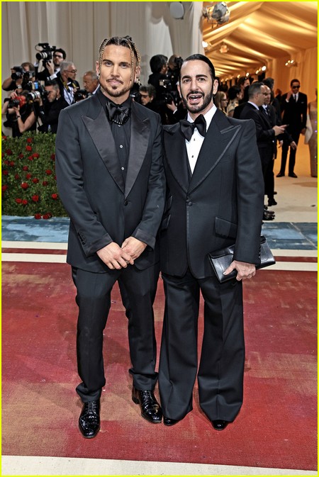 Marc Jacobs, Charly Defrancesco on the 2022 Met Gala red carpet
