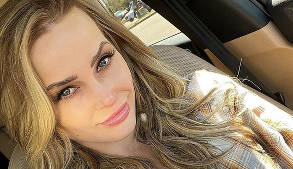 Model Niece Waidhofer Passes Away at 31 | Niece Waidhofer, RIP - Vimarsana News