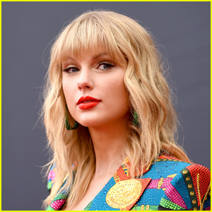 Taylor Swift Is 'Terrified' About Roe V. Wade Ruling