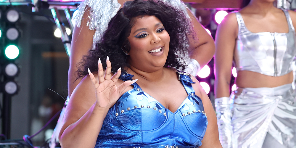 Lizzo Opens Up About Changing 'Grrrls' Lyrics: 'I Wanted To Be A Leader In What We Should Be Doing As A Culture' | Lizzo - Vimarsana News