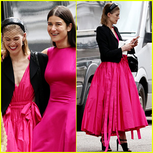 Rosamund Pike Matches the Bride in Pink Gowns at Stepdaughter Olive Uniacke's Star-Studded Wedding! (Photos)
