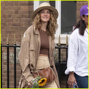 Shailene Woodley Spends the Day Shopping with a Friend in London