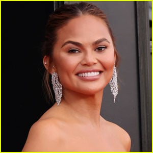 Chrissy Teigen Shares New Photo of Growing Baby Bump