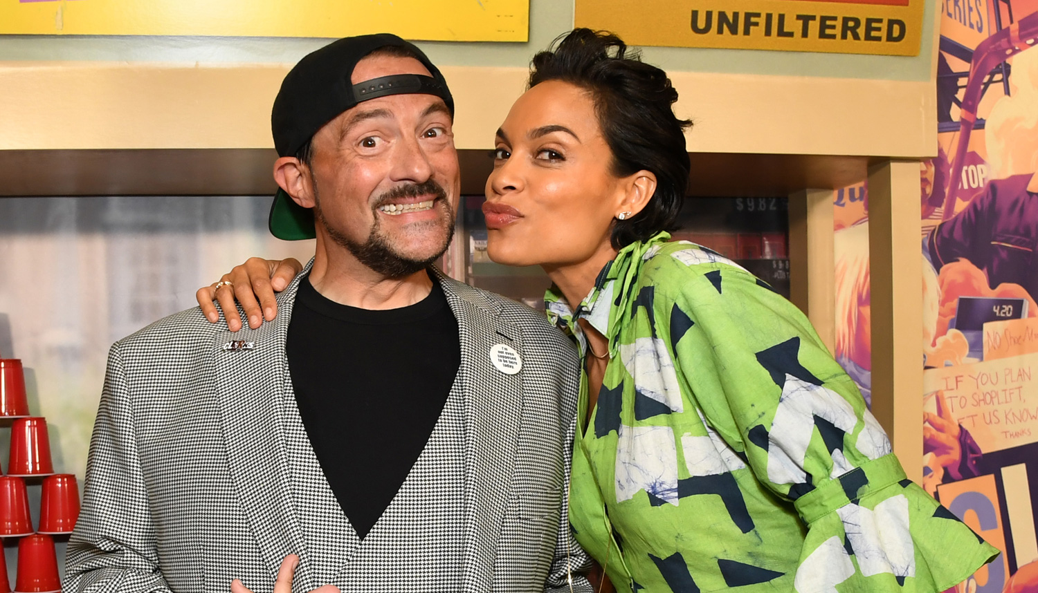 Kevin Smith Celebrates the Premiere of ‘Clerks III’ with Rosario Dawson