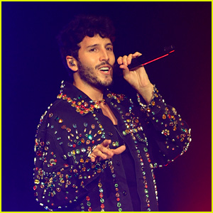 Sebastian Yatra's Set List for 2022 Tour Revealed After First Show