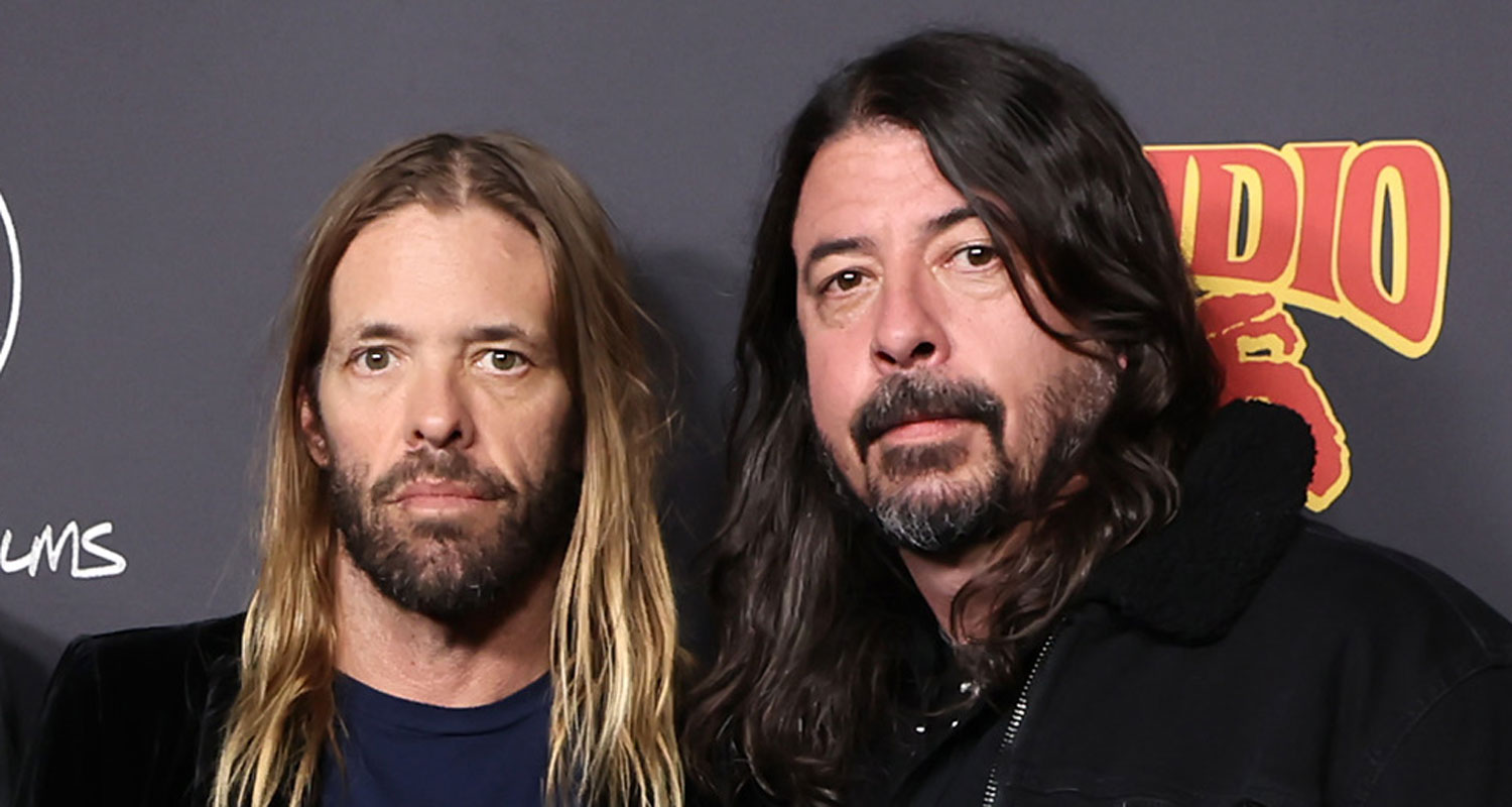 Foo Fighters’ Dave Grohl Breaks Down in Tears While Performing at...