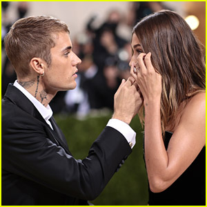 Hailey Bieber Clarifies That Viral Met Gala Video That Looks Like She's Crying Over 'Selena' Chants
