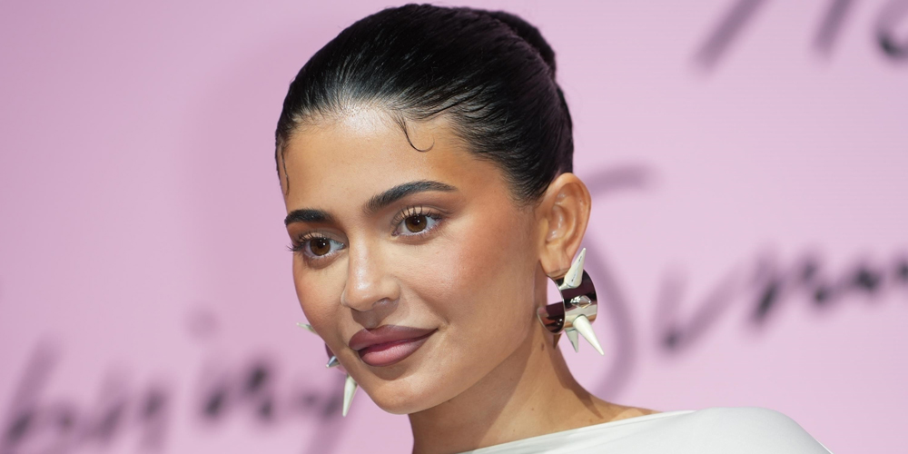 Kylie Jenner Wows at Acne Studios' Paris Fashion Week Show | Ella Emhoff, Justine Skye, Kylie Jenner, Soko - Vimarsana News