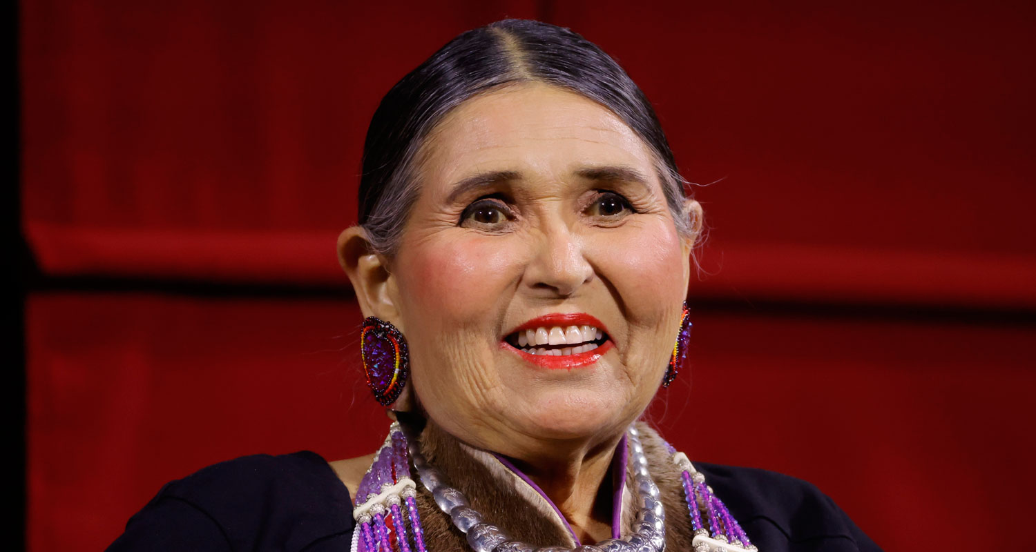Sacheen Littlefeather Formally Accepts Apology from The Academy Over