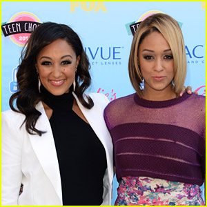 Tamera Mowry-Housley Shares First Comments On Twin Sister Tia Mowry's Divorce