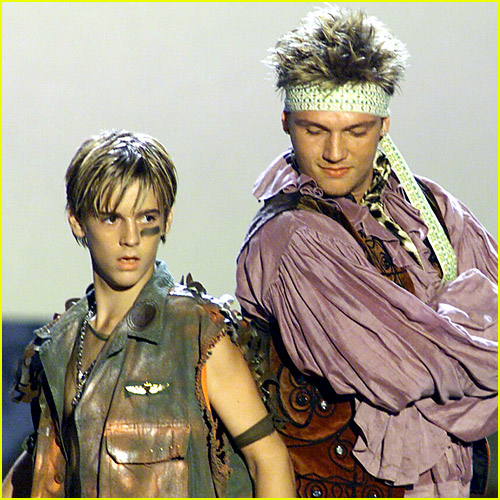 Aaron Carter & Brother Nick Carter Were In Good Place At Time Of Aaron ...