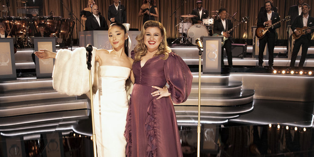 Kelly Clarkson’s ‘When Christmas Comes Around’ Special Airing Again