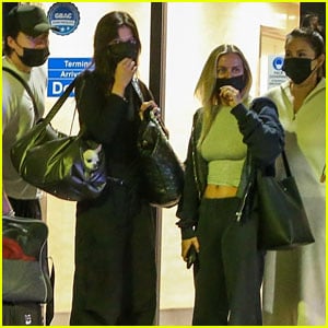 Selena Gomez Spotted Catching a Flight Out of Florida with Brooklyn Beckham & Nicola Peltz