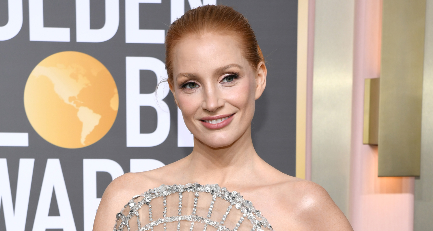 Jessica Chastain is Dripping in Diamonds at Golden Globes 2023 2023