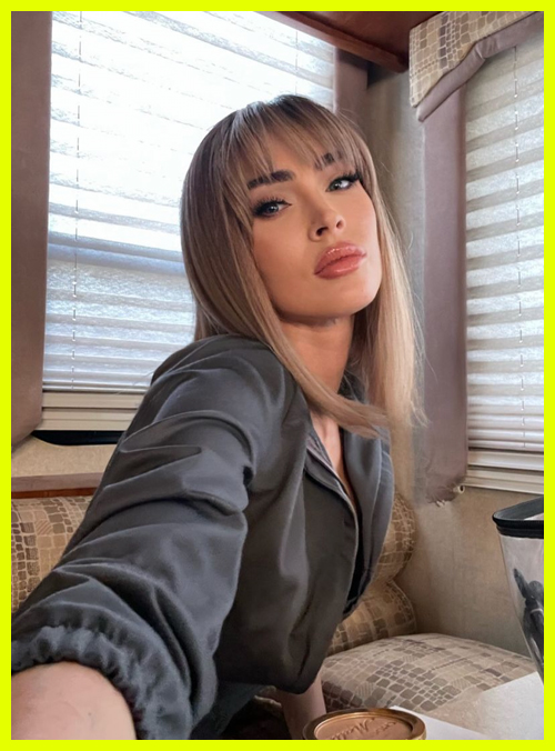 Megan Fox showing off a new haircut and color