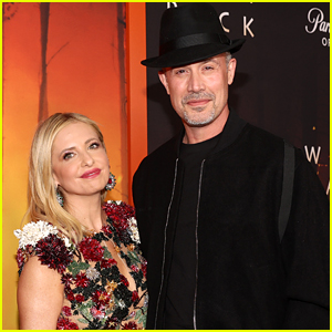 Freddie Prinze Jr Hasn't Watched A Movie With Sarah Michelle Gellar In Over 15 Years & It's All Her Fault!
