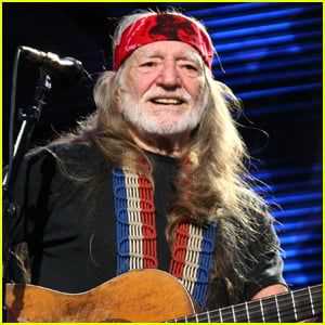 Willie Nelson Reveals His Diet Ahead of His 90th Birthday, Credits Marijuana for 'Saving' His Life & Talks Smoking with Snoop Dogg