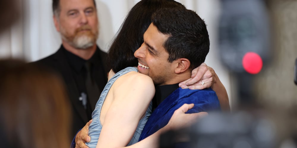 Wilmer Valderrama & Laura Prepon Share Biggest Hug During Reunion At 'That 90s Show' Premiere | Ashley Aufderheide, Callie Haverda, Debra Jo Rupp, Don Stark, Kurtwood Smith, Laura Prepon, Mace Coronel, Maxwell Acee Donovan, Reyn Doi, Sam Morelos, That '90s Show, Tommy Chong, Wilmer Valderrama - Vimarsana News