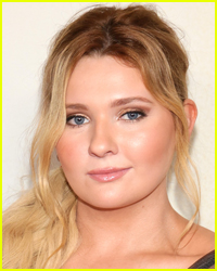 Abigail Breslin is Making Her First Red Carpet Appearance as a Married Woman!