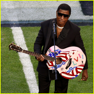 Babyface Strums Out 'America the Beautiful' on Patriotic Guitar at Super Bowl 2023