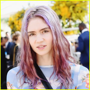 Grimes Calls Out 'Irrelevant' Grammys, Accuses Them of Not Letting Her Nominate a Star