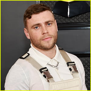 Gus Kenworthy Says His Gay Kiss Was Cut From '80 For Brady': 'Release The Tapes!'