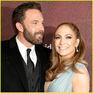 Jennifer Lopez &amp; Ben Affleck at Grammys 2023: Fans Read Her Lips, Try to Decode What She Said to Him in Viral Clip