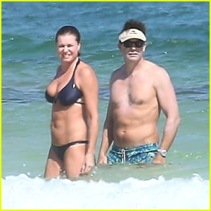 'The Talk' Host Jerry O'Connell Goes Shirtless on Beach Vacation with Wife Rebecca Romijn (Photos)