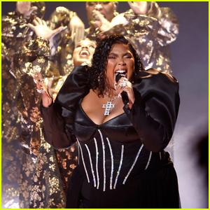Lizzo Performs 'Special' with Choir at Grammys 2023