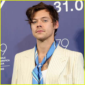 An A-Lister Wants to Apologize to Harry Styles - Here's Who &amp; Why