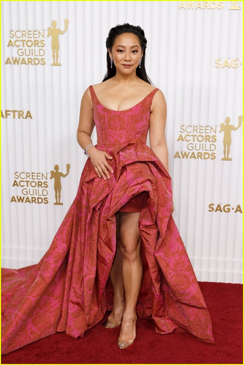 Everything Everywhere All at Once’s Stephanie Hsu at the SAG Awards 2023