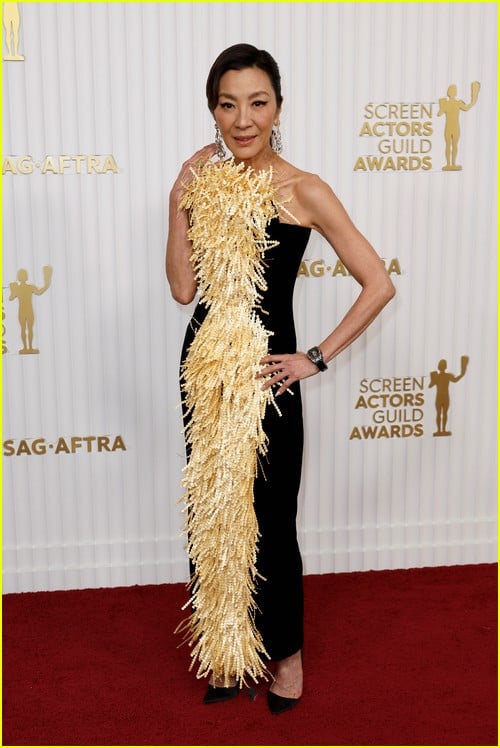 Everything Everywhere All at Once’s Michelle Yeoh at the SAG Awards 2023