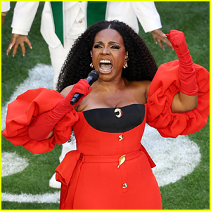 Sheryl Lee Ralph's Super Bowl 2023 Performance - Watch Video of 'Lift Every Voice & Sing' Moment!