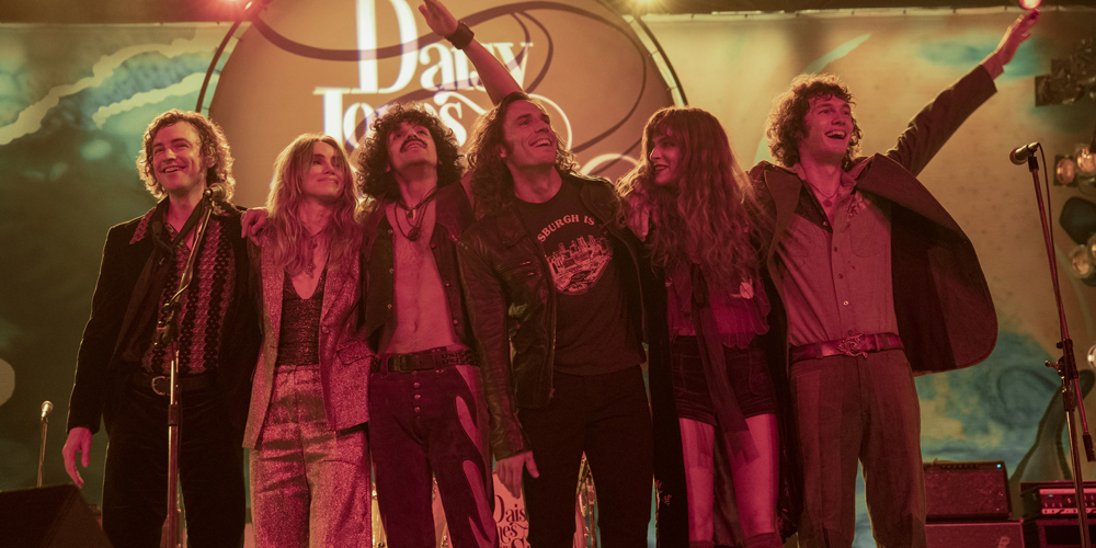 Who's Really Singing The Songs in 'Daisy Jones and the Six'? Find Out Which Of The Stars Actually Do! Who's Really Singing The Songs in 'Daisy Jones and the Six'? Find Out Which Of The Stars Actually Do! | Daisy Jones & The Six, Prime Video - Vimarsana News