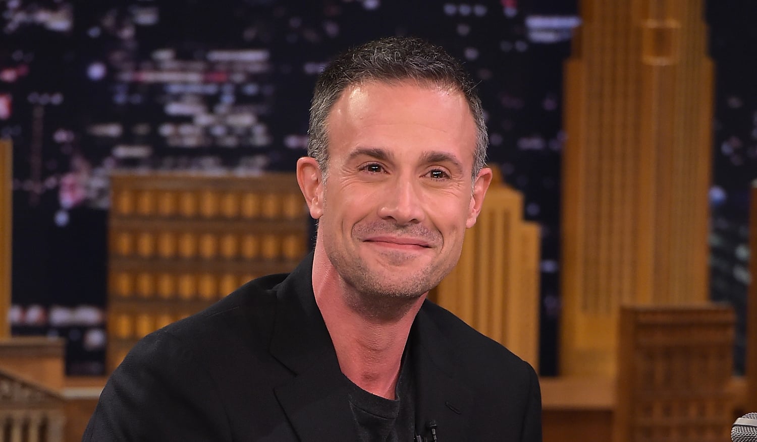 Freddie Prinze Jr. Explains Why Making 'I Know What You Did Last Summer' Was a 'Miserable' Experience Freddie Prinze Jr. Explains Why Making 'I Know What You Did Last Summer' Was a 'Miserable' Experience | Freddie Prinze Jr, I Know What You Did Last Summer - Vimarsana News