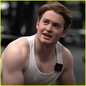 Kit Connor Shows Off His Ripped Physique in New Workout Photo - See the 'Heartstopper' Actor's Transformation!