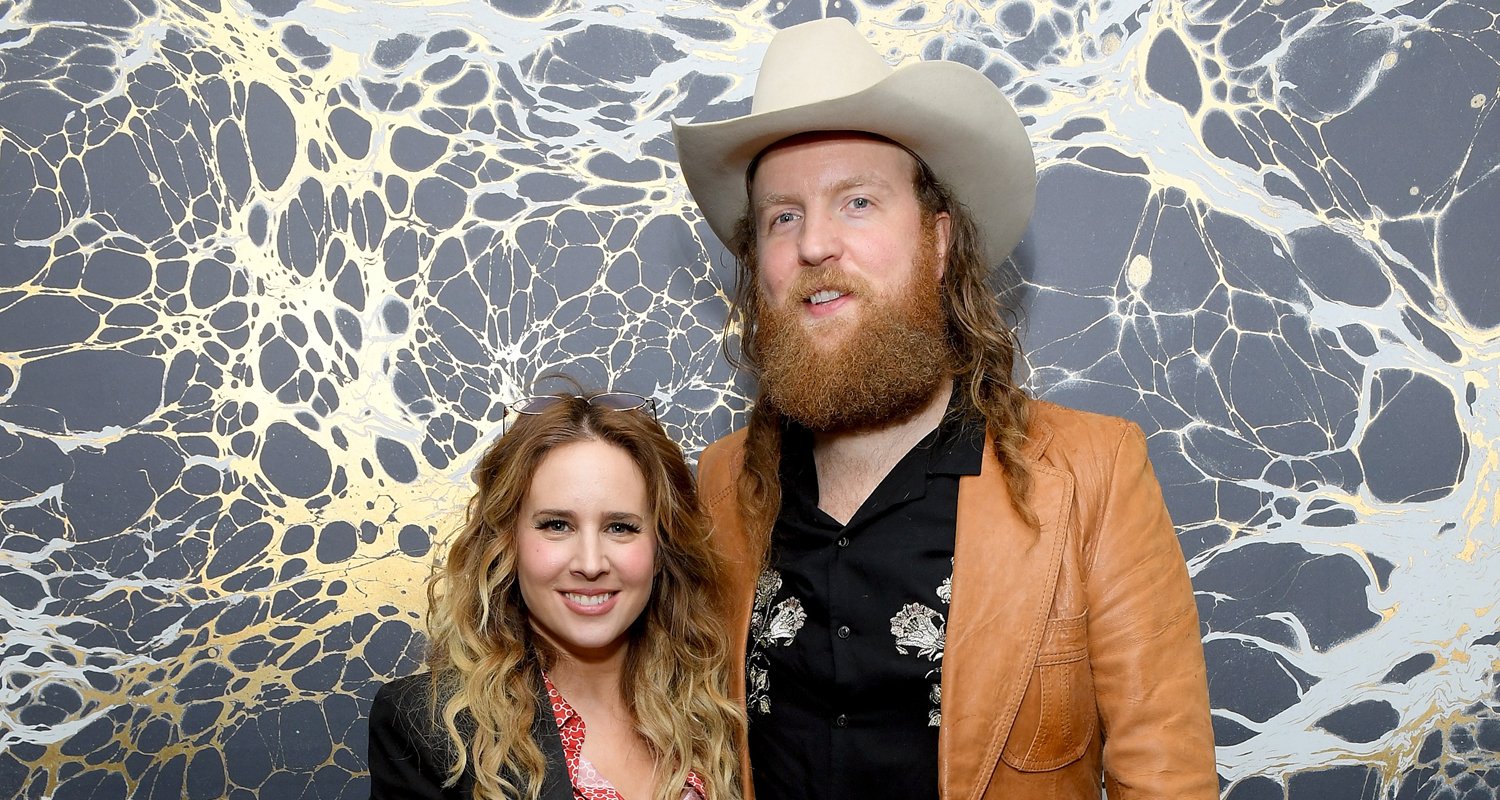 Brothers Osborne’s John Osborne & Wife Lucie Silvas Twins