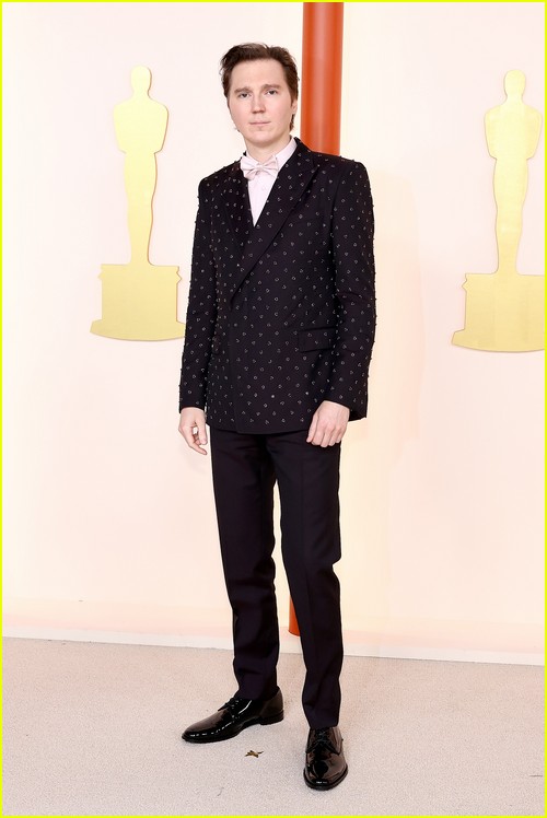 The Fabelmans’ Paul Dano on the Oscars 2023 red carpet