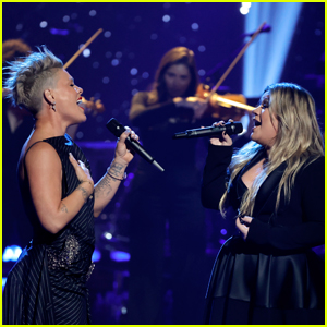 Pink Joins Kelly Clarkson Onstage to Belt Out 'Just Give Me a Reason' at iHeartRadio Music Awards 2023