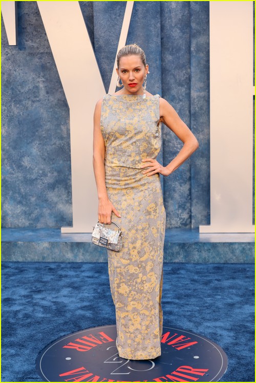 Sienna Miller at the Vanity Fair Oscar Party 2023
