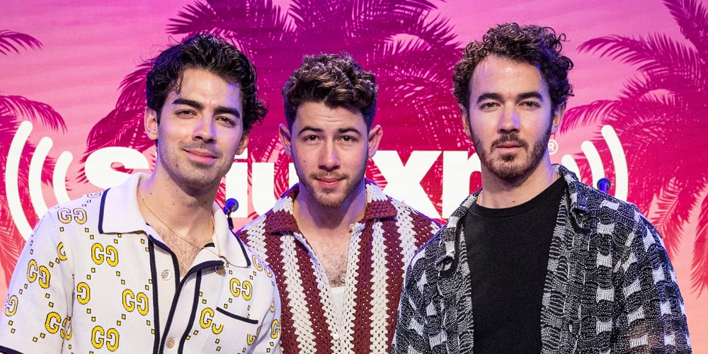Jonas Brothers Promote Their Aptly Titled ‘The Album’, Hop Onstage