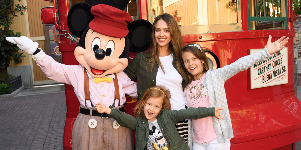 Jessica Alba Shares New Photo of Grown-Up Daughters Haven & Honor on First Day of School | Celebrity Babies, Haven Warren, Honor Warren, Jessica Alba | Just Jared: Celebrity News and Gossip - Vimarsana News