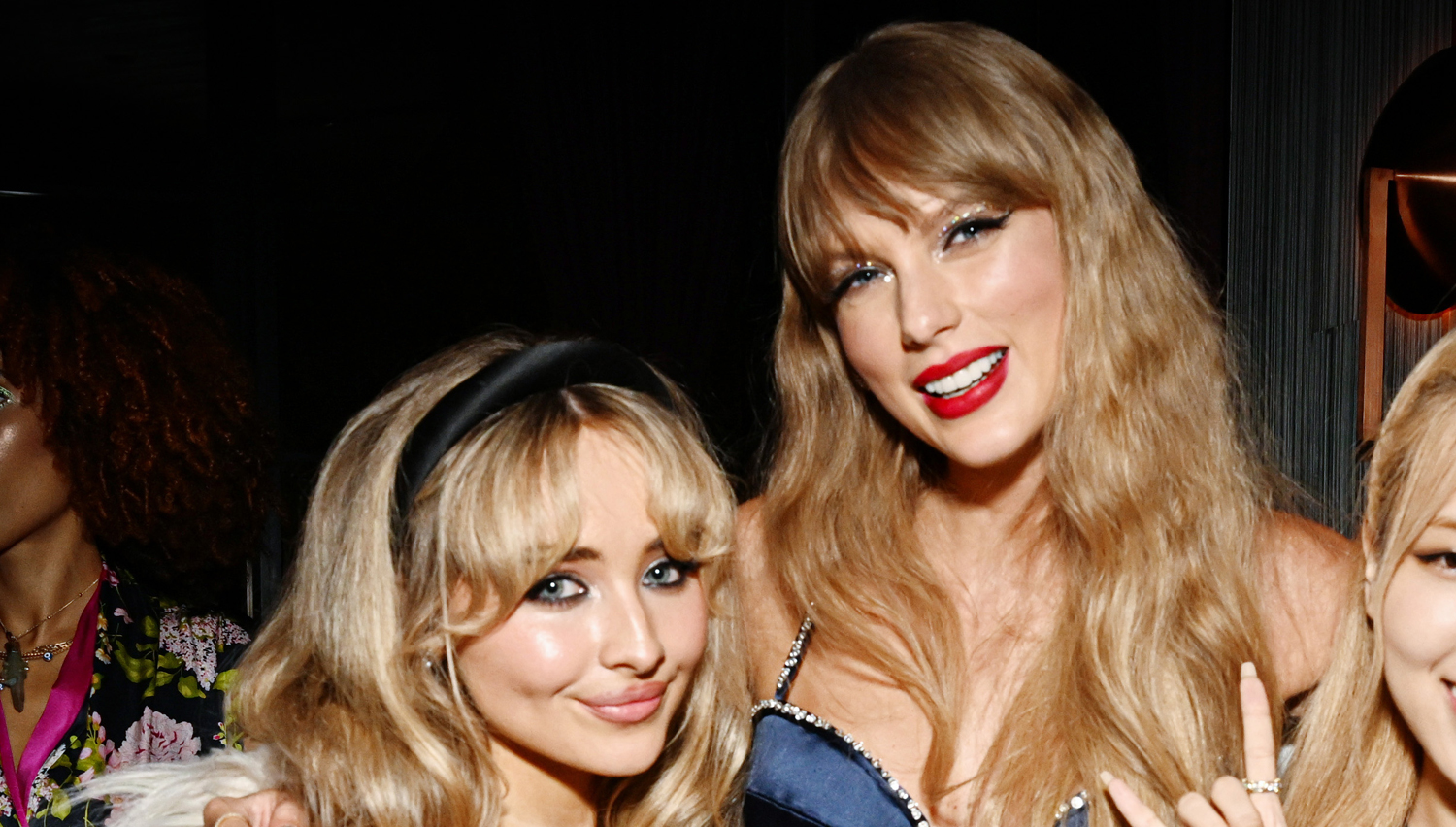 Sabrina Carpenter Preps for Eras Tour Mexico City Show in Vintage Taylor Swift T-Shirt! | Eras Tour, Sabrina Carpenter, Taylor Swift | Just Jared: Celebrity News and Gossip - Vimarsana News