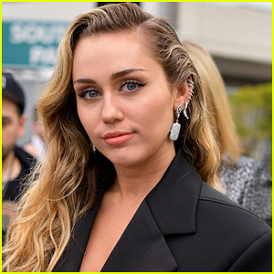 Miley Cyrus Goes Back To Dark Brown Hair & Fans Are Freaking Out!