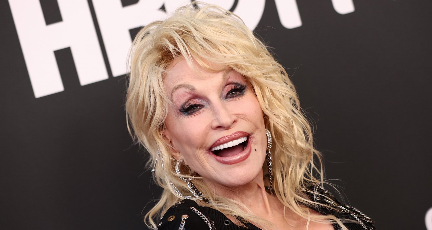 Dolly Parton Explains Why She Only Communicates Via Fax