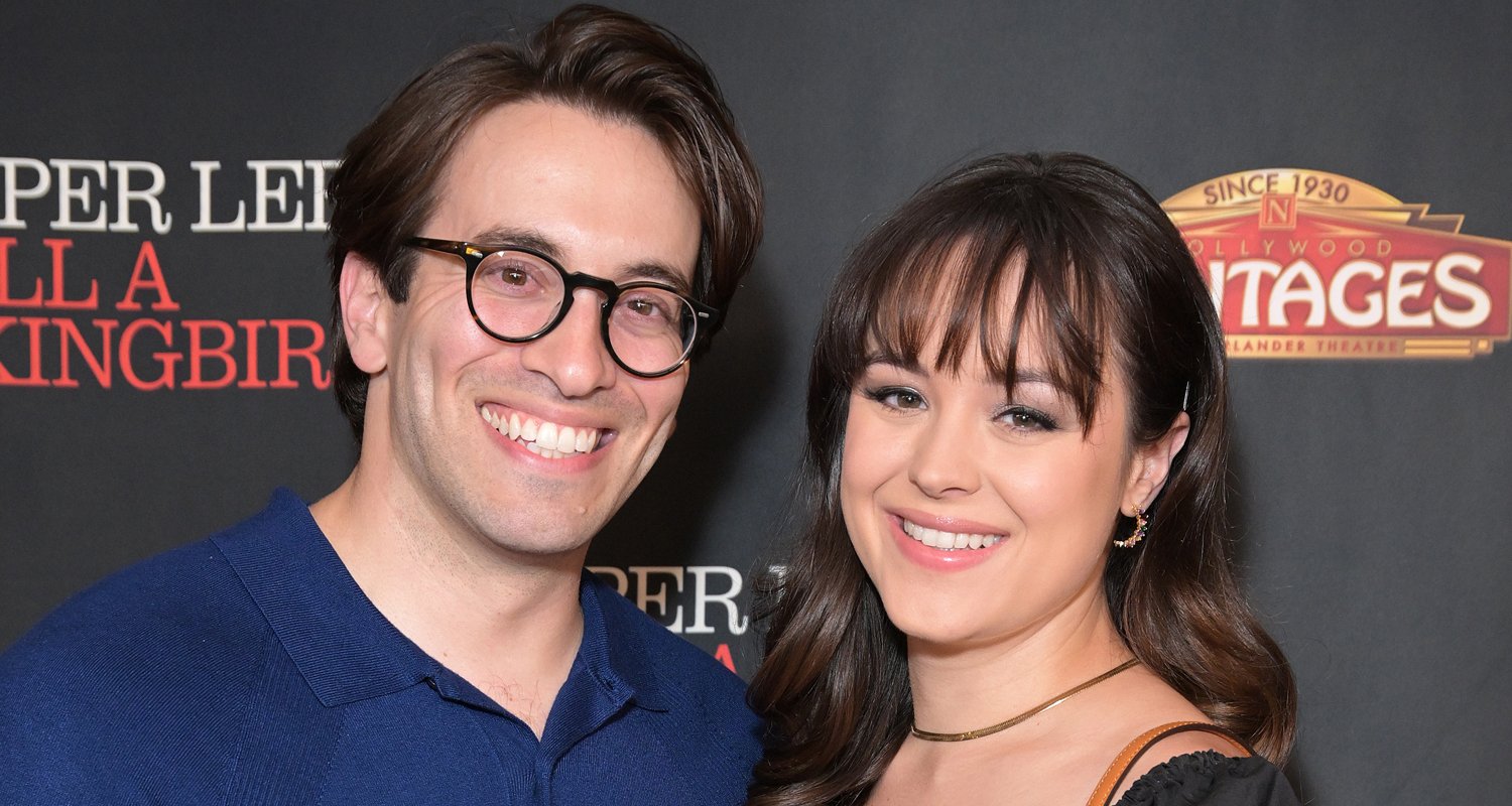 ‘The Goldbergs’ Actress Hayley Orrantia Marries Greg Furman!