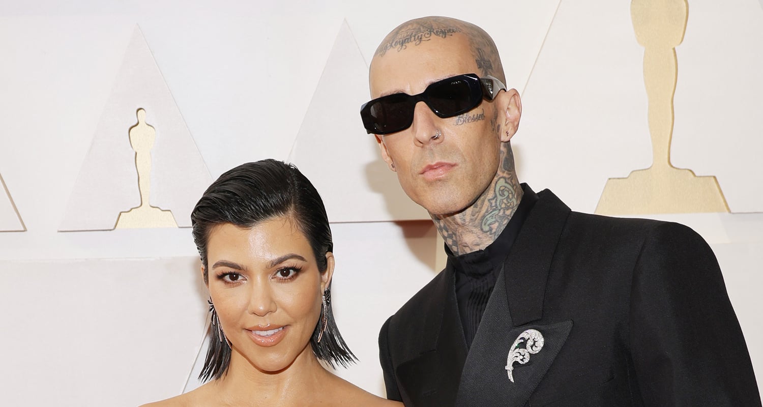 Kourtney Kardashian & Travis Barker Welcome First Child Together!